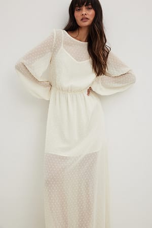 Cream Robe longue à manches volumineuses