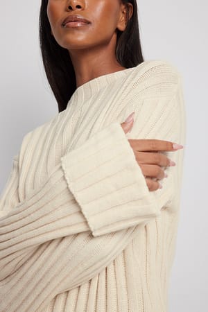 Cream Pull tricoté poignets larges