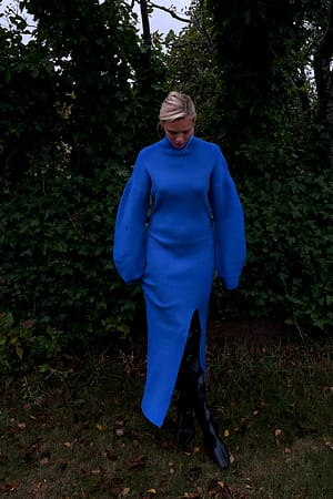 Blue Robe en tricot à manches larges raffinée